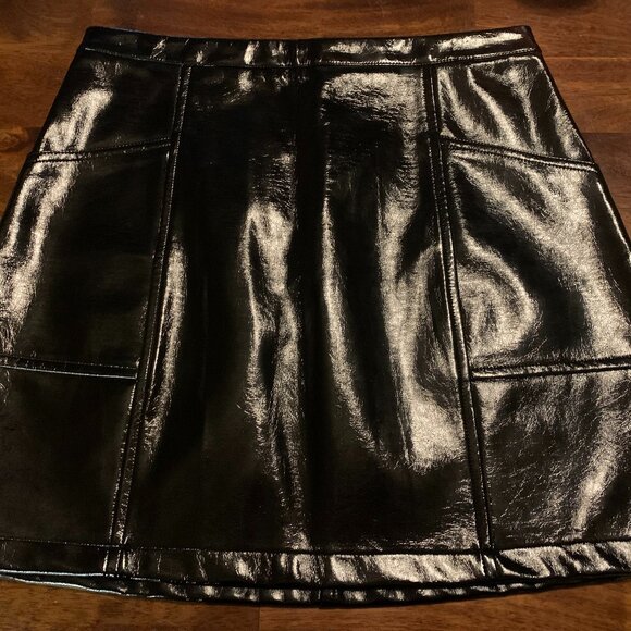 Black Shiny Mini Skirt XXL 16-18 - Picture 1 of 2